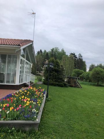Wonderful Cottage By The Lake Hautjarvi Εξωτερικό φωτογραφία